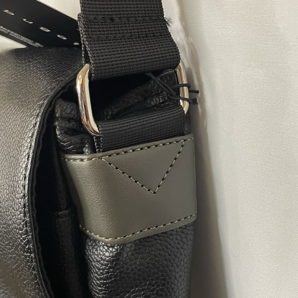 Black Leather Messenger Bag-Bugatti NWT Laptop Bag-Work Satchel-Shoulder Bag - Picture 10 of 16